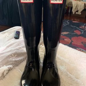 Hunter Winter & Rain Boots (black) GUC
